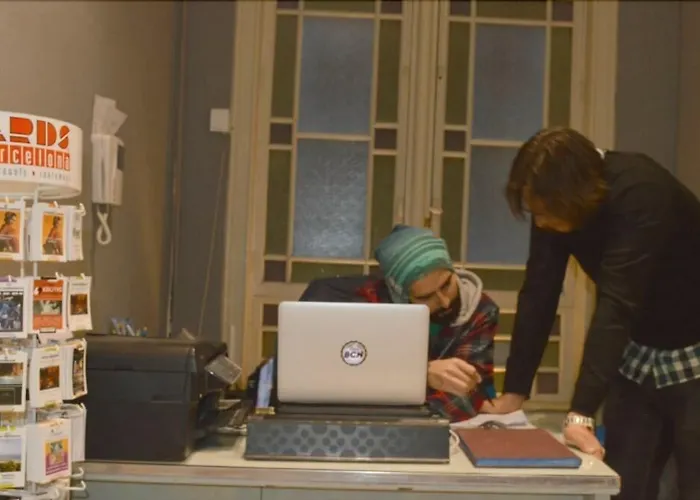 Hotel Coimpact Coliving - *