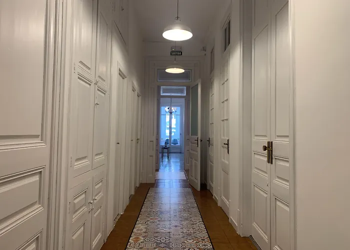 Coimpact Coliving - *