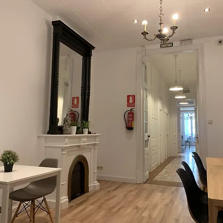 Otel Coimpact Coliving - Barselona