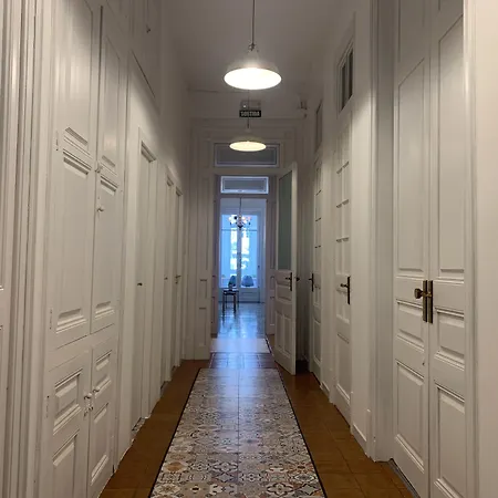 Coimpact Coliving - *